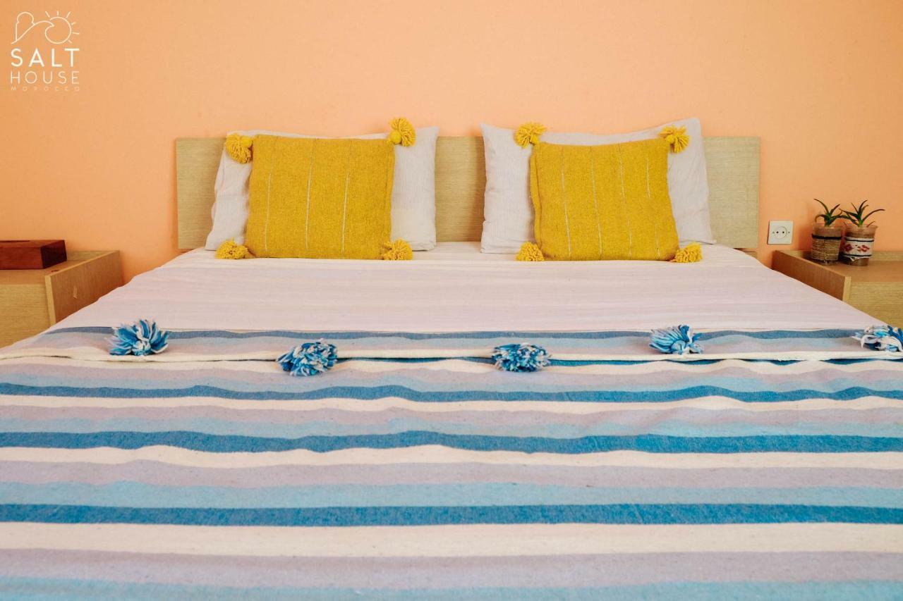 Salt House Morocco - Surf & Yoga Camp Bed and Breakfast Tamraght Eksteriør billede