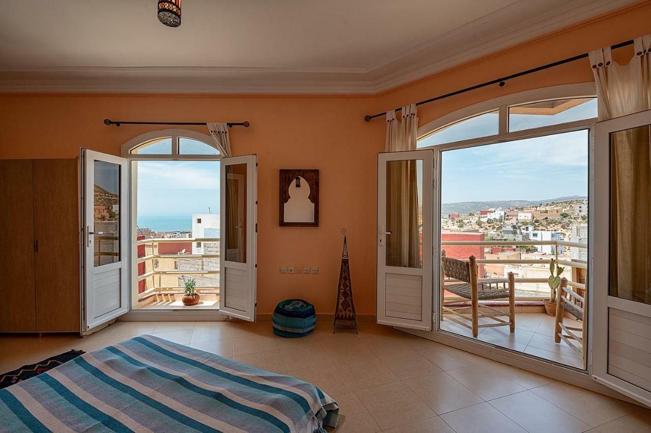 Salt House Morocco - Surf & Yoga Camp Bed and Breakfast Tamraght Eksteriør billede